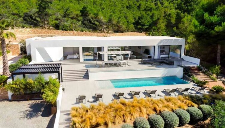 Villa de lujo para familias en Ibiza