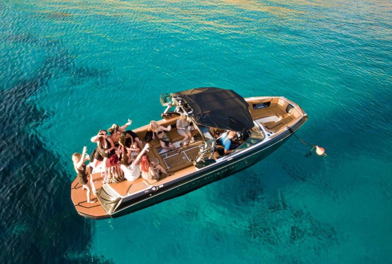 experiencias en barco para unas vacaciones en Ibiza