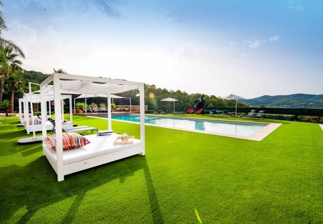 Villa in Santa Eulària des Riu - VILLA DISCO