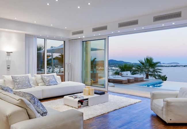 Villa in Santa Eulària des Riu - VILLA MIAMI