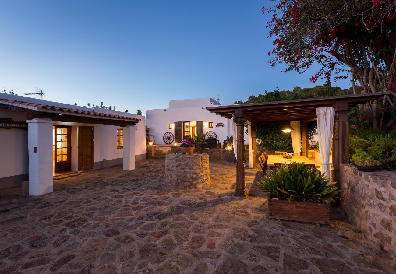 Villa in Santa Eulària des Riu - VILLA CANSERES