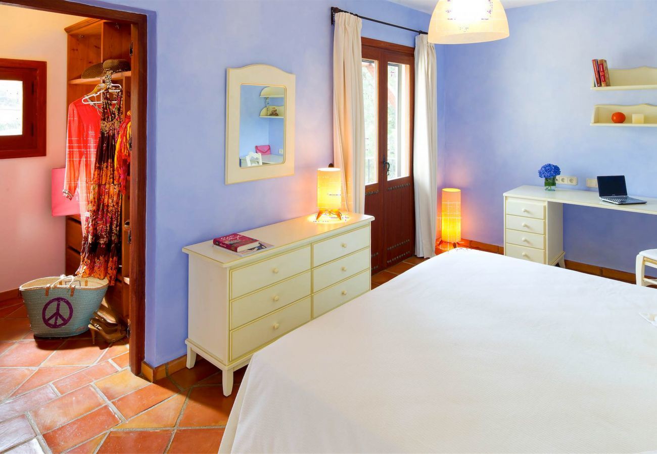 Landhaus in Santa Eulària des Riu - VILLA RURAL
