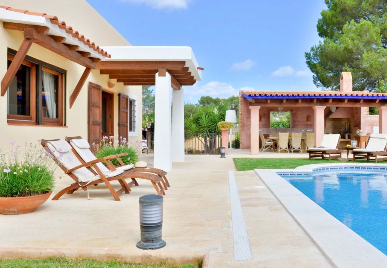 Landhaus in Santa Eulària des Riu - VILLA RURAL