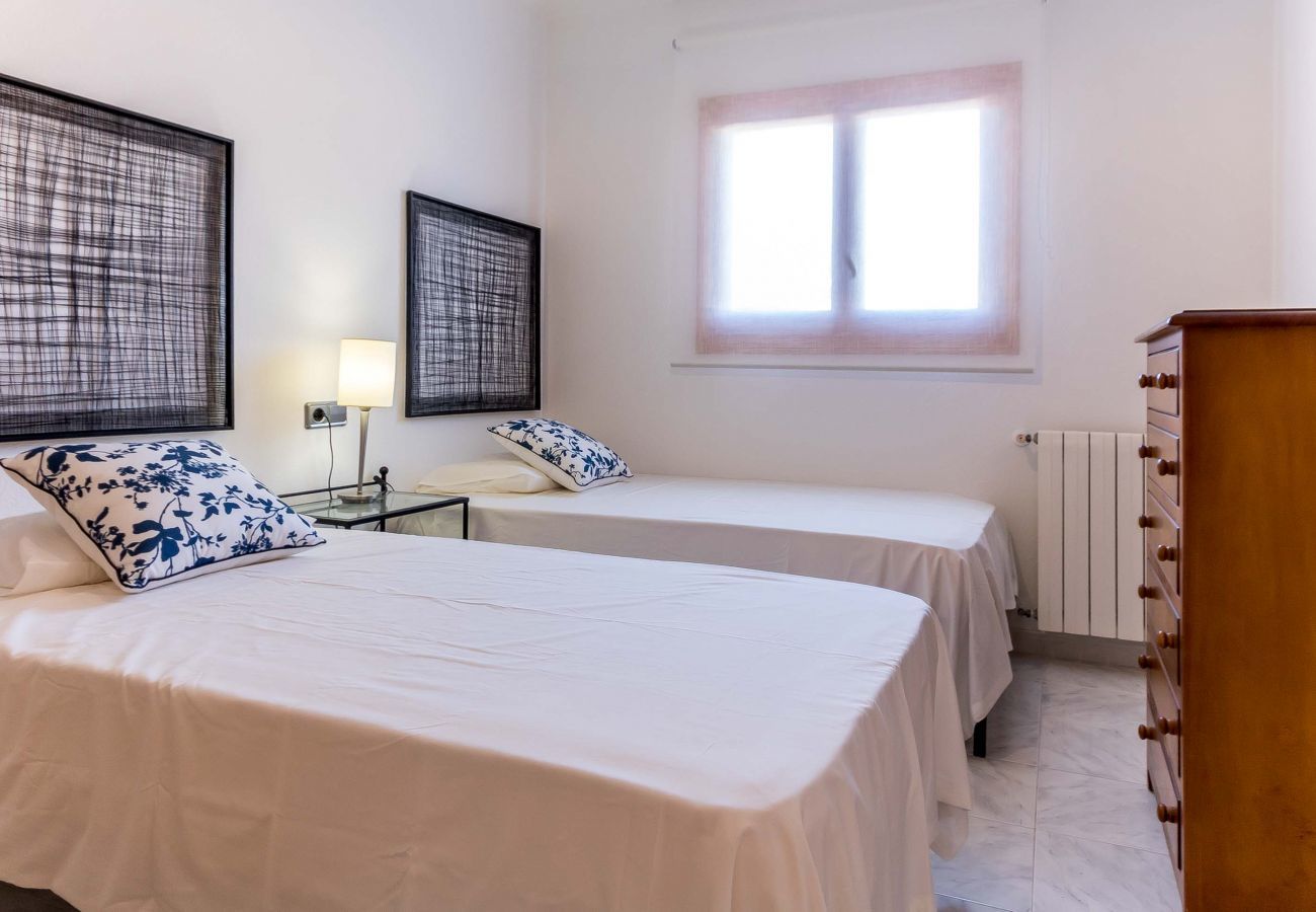 Ferienhaus in Santa Eulària des Riu - CASA BLAI