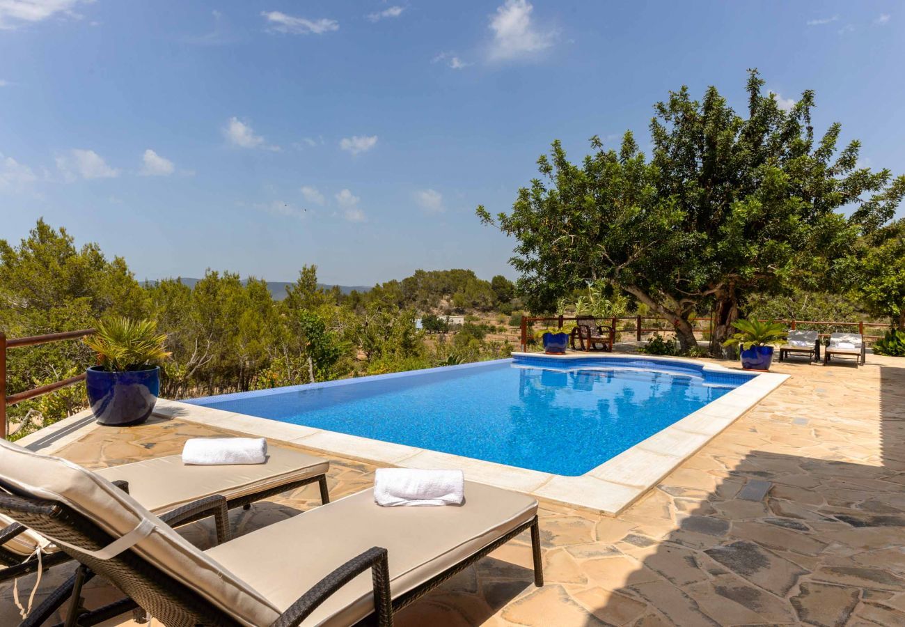 Landhaus in San Agustín / Sant Agustí d´ es Vedrà - CASA BERRY