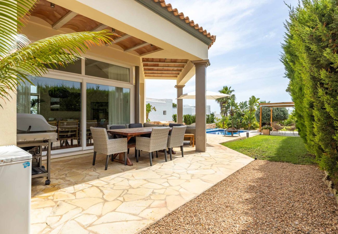 Villa in Santa Eulària des Riu - VILLA SIESTA