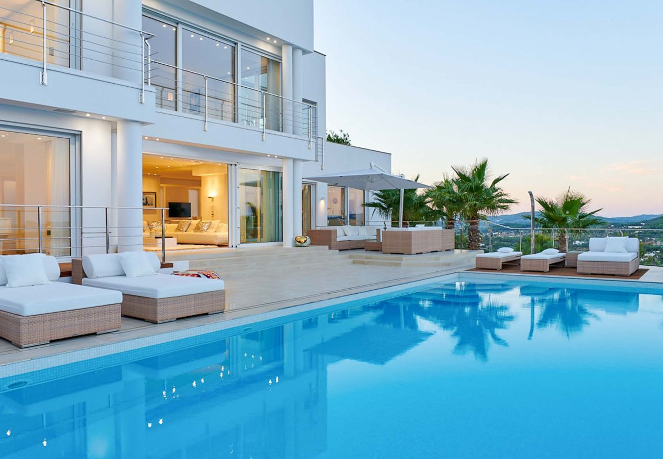 Villa in Santa Eulària des Riu - VILLA MIAMI