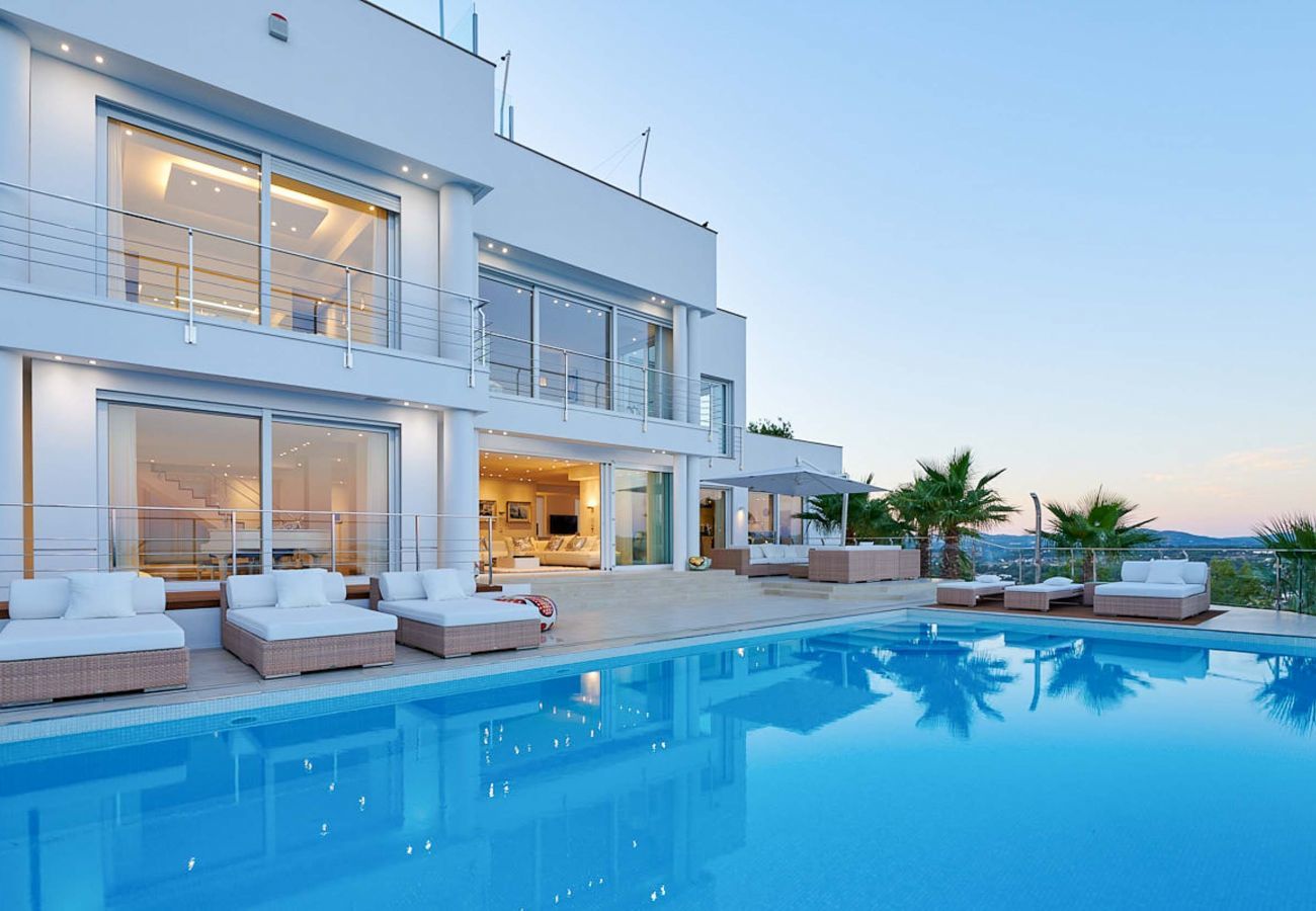 Villa in Santa Eulària des Riu - VILLA MIAMI