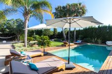 Vista de la piscina en la villa Can Cool, Ibiza | Eivillas