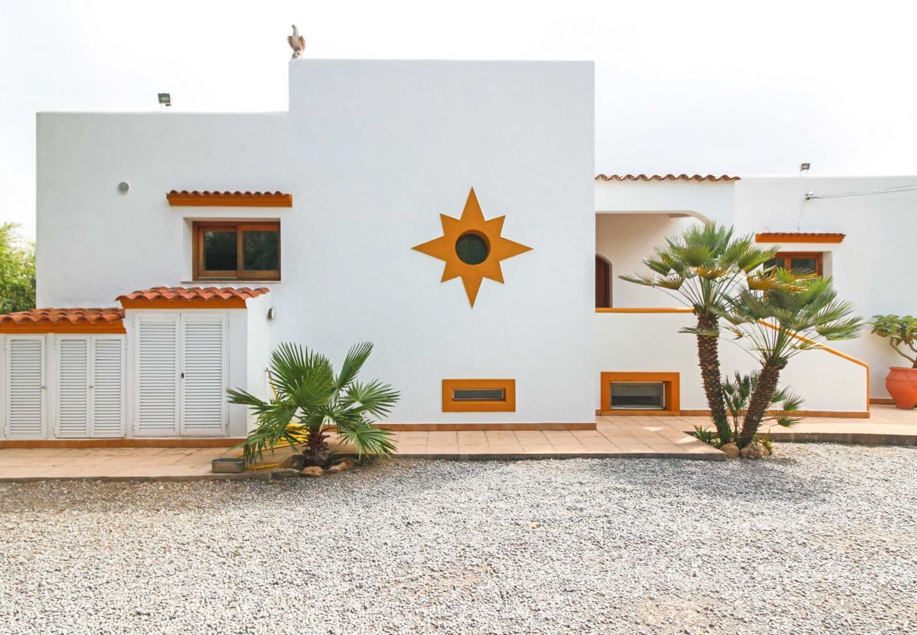 Villa en Santa Gertrudis - CASA ESTRELLA