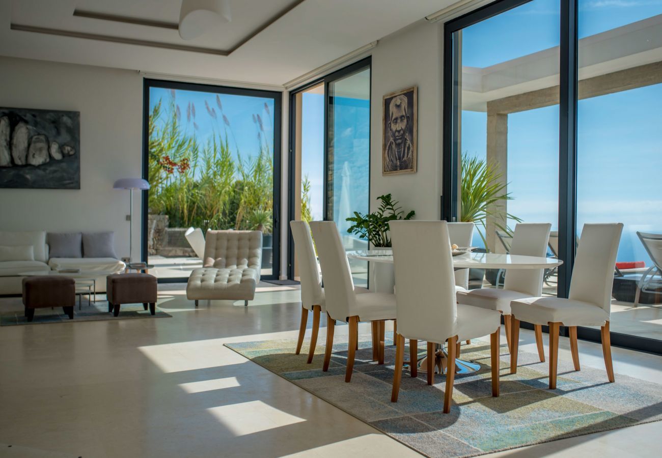 Villa en Nuestra Sra de Jesus - VILLA HILLTOP