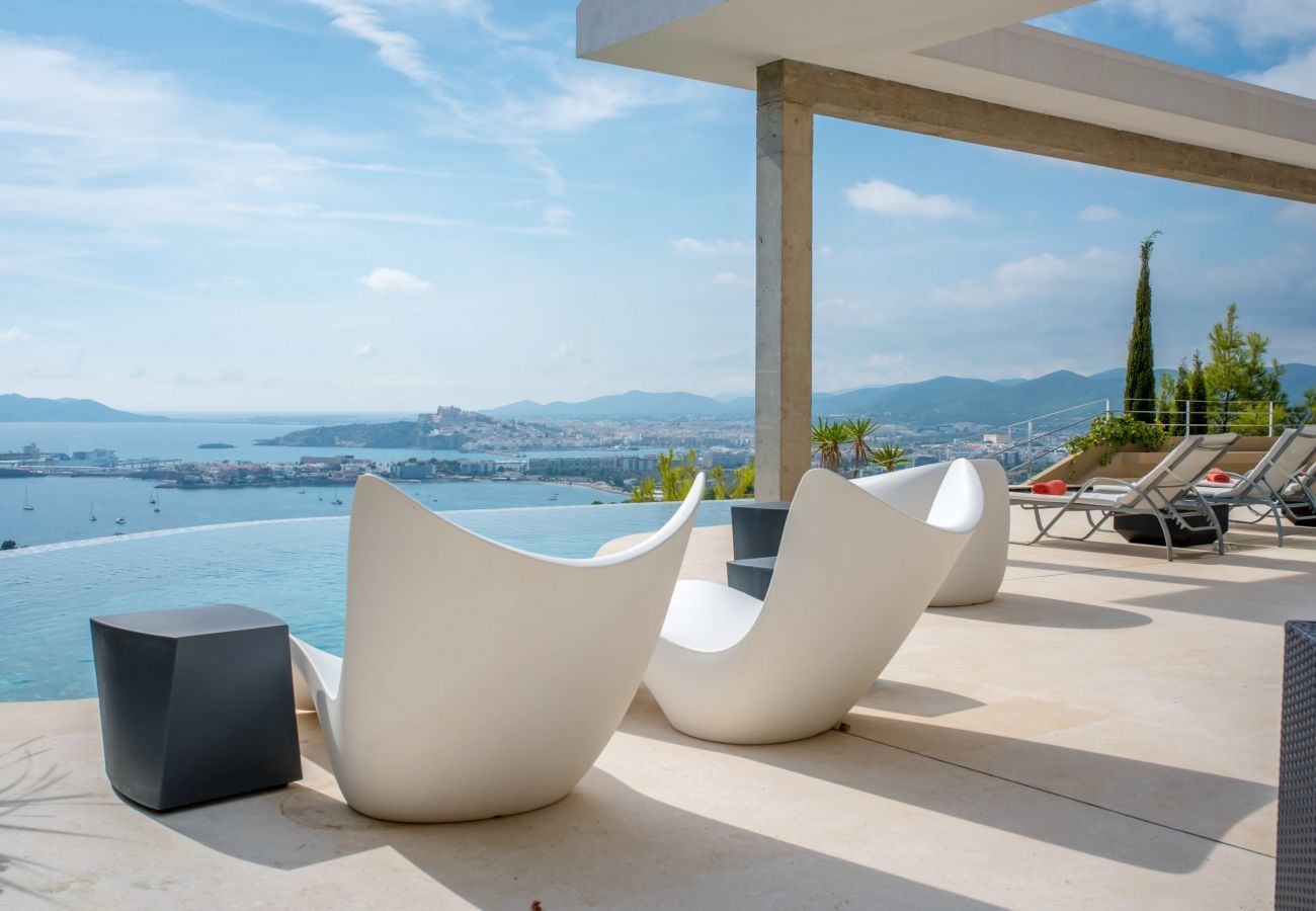 Villa en Nuestra Sra de Jesus - VILLA HILLTOP