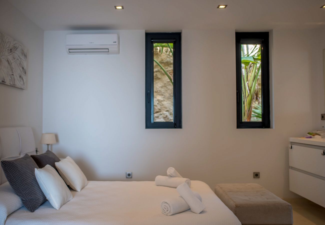 Villa en Nuestra Sra de Jesus - VILLA HILLTOP
