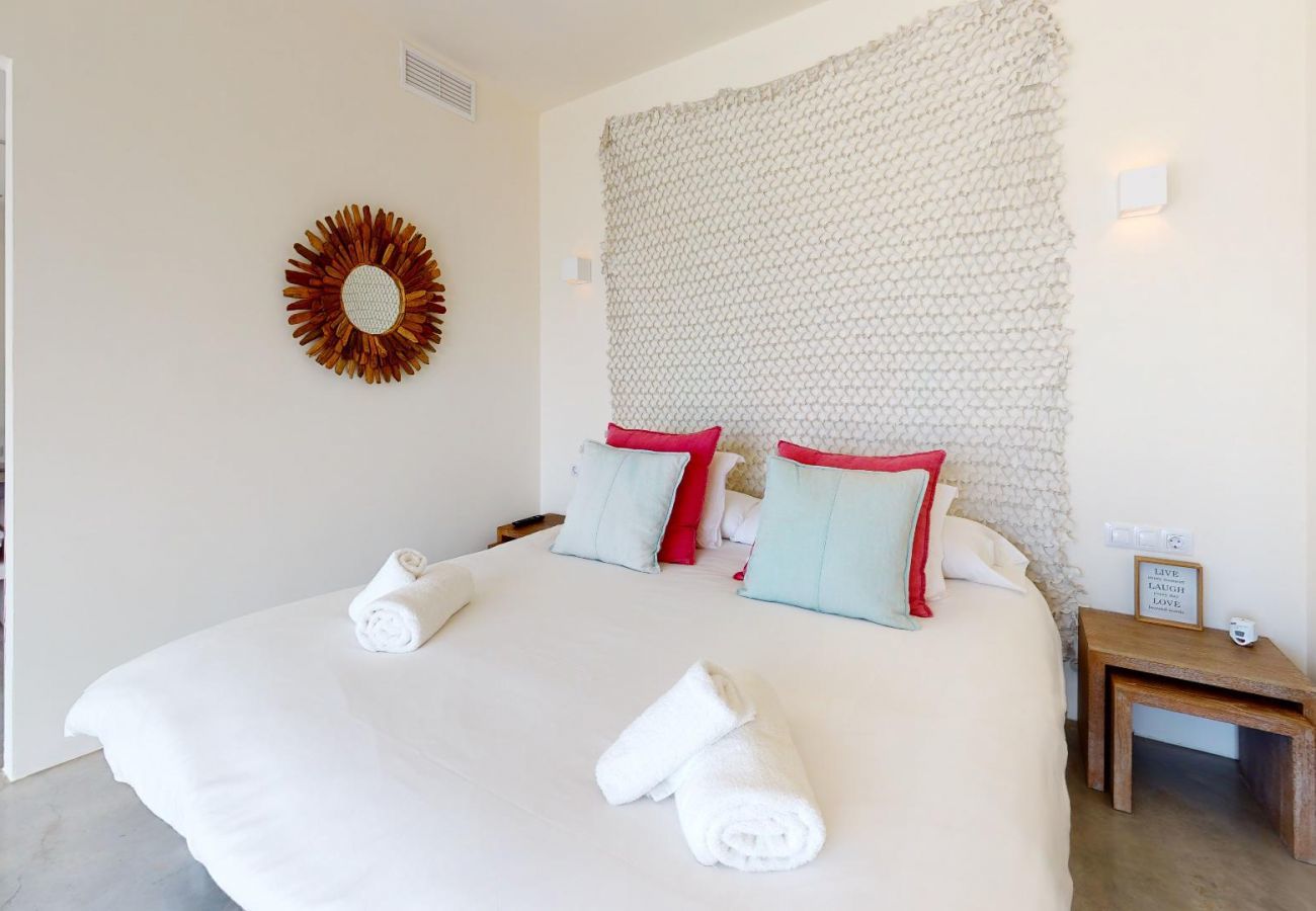 Villa en Santa Eulalia del Río - VILLA ALGARROBOS