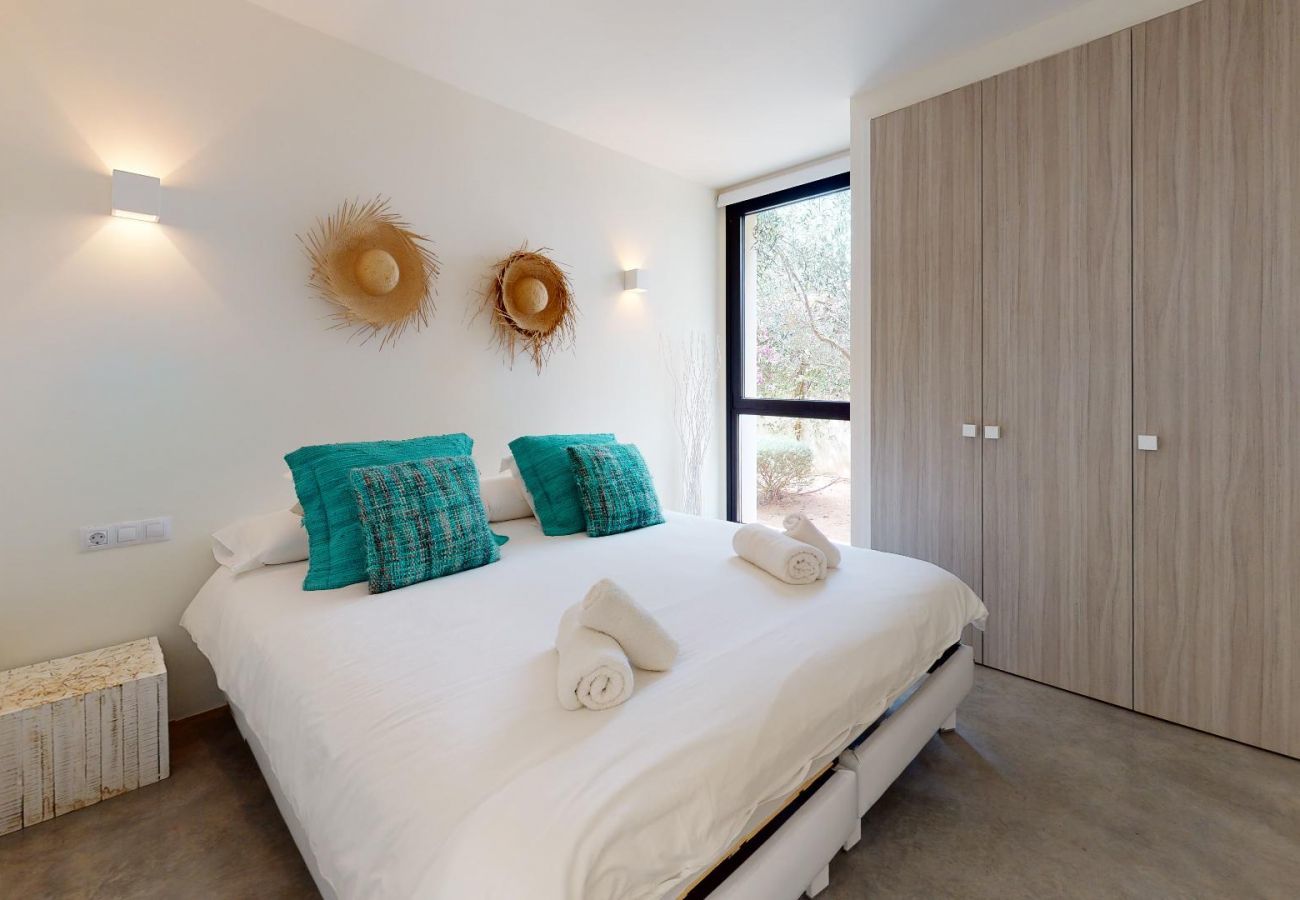Villa en Santa Eulalia del Río - VILLA ALGARROBOS