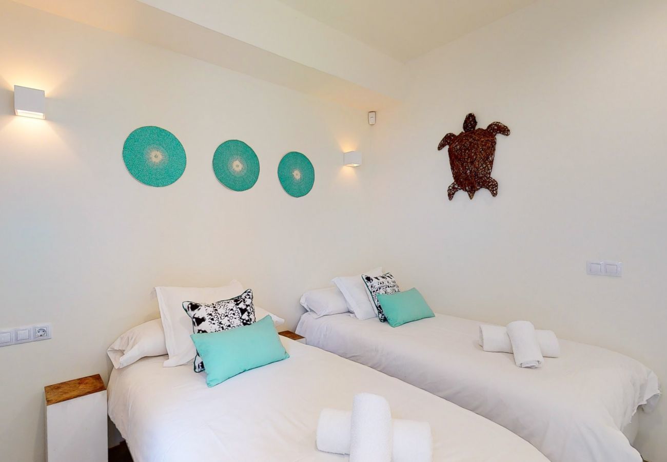 Villa en Santa Eulalia del Río - VILLA ALGARROBOS