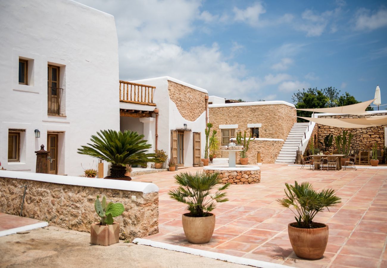 Villa en Santa Gertrudis - VILLAS LAS HADAS