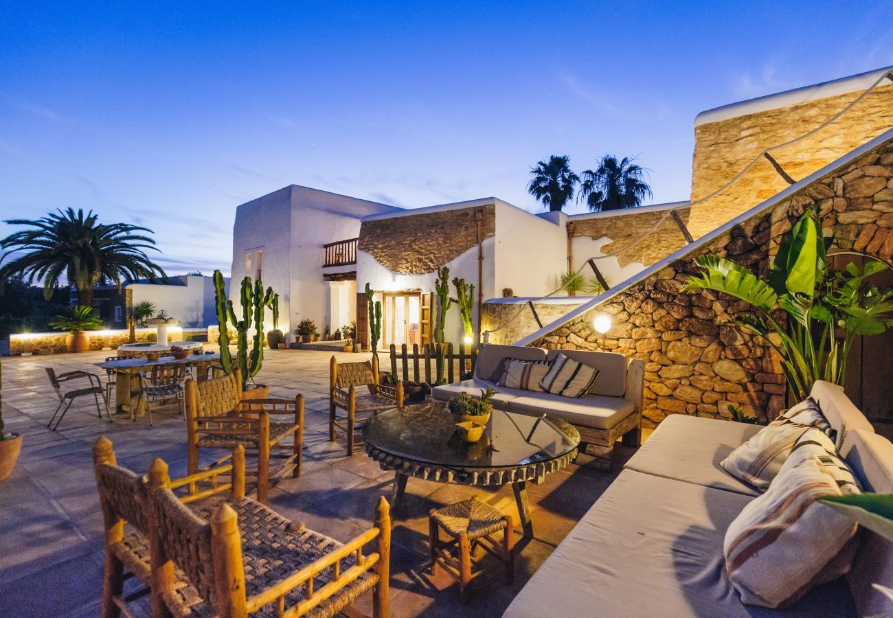 Villa en Santa Gertrudis - VILLAS LAS HADAS