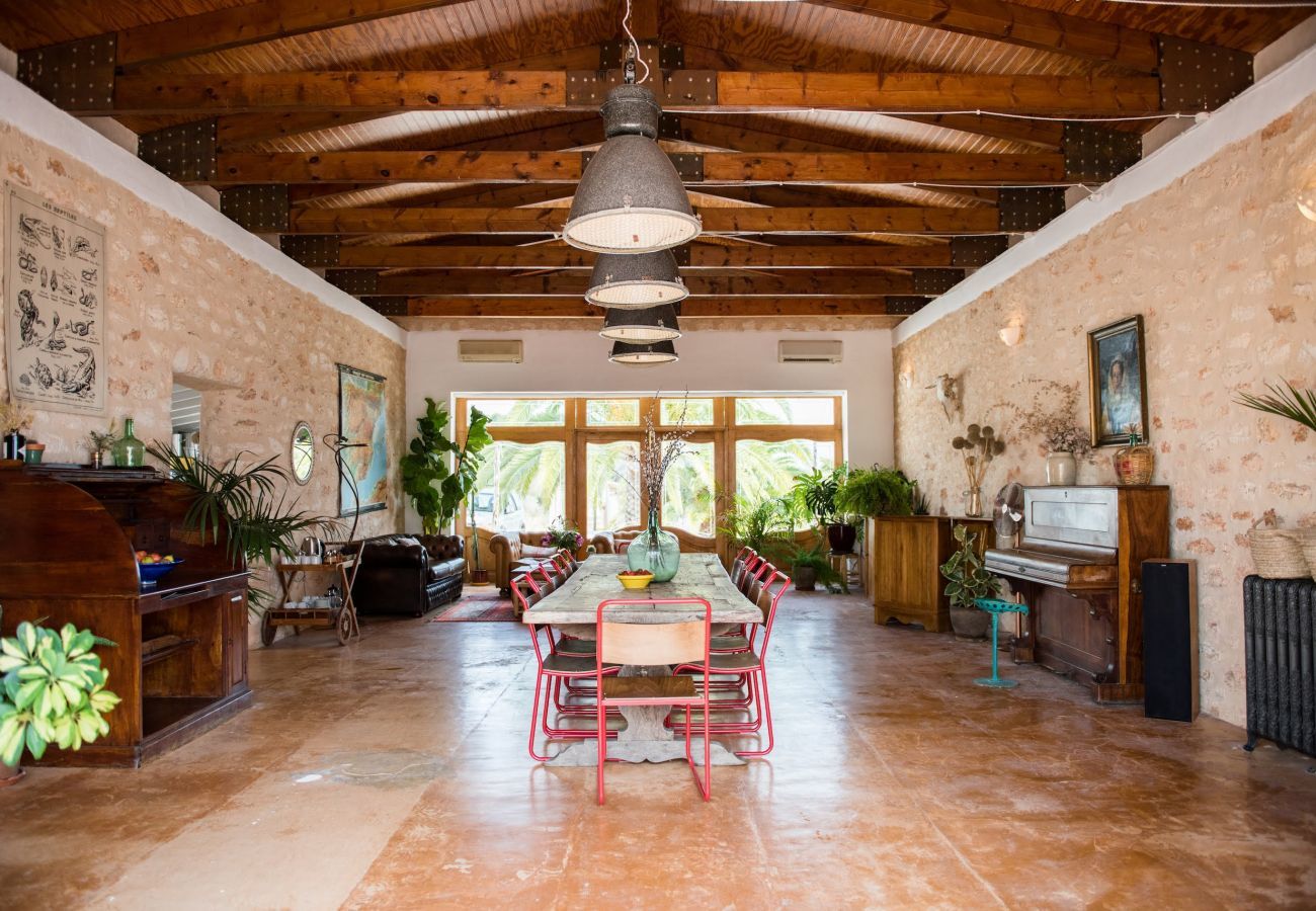 Villa en Santa Gertrudis - VILLAS LAS HADAS