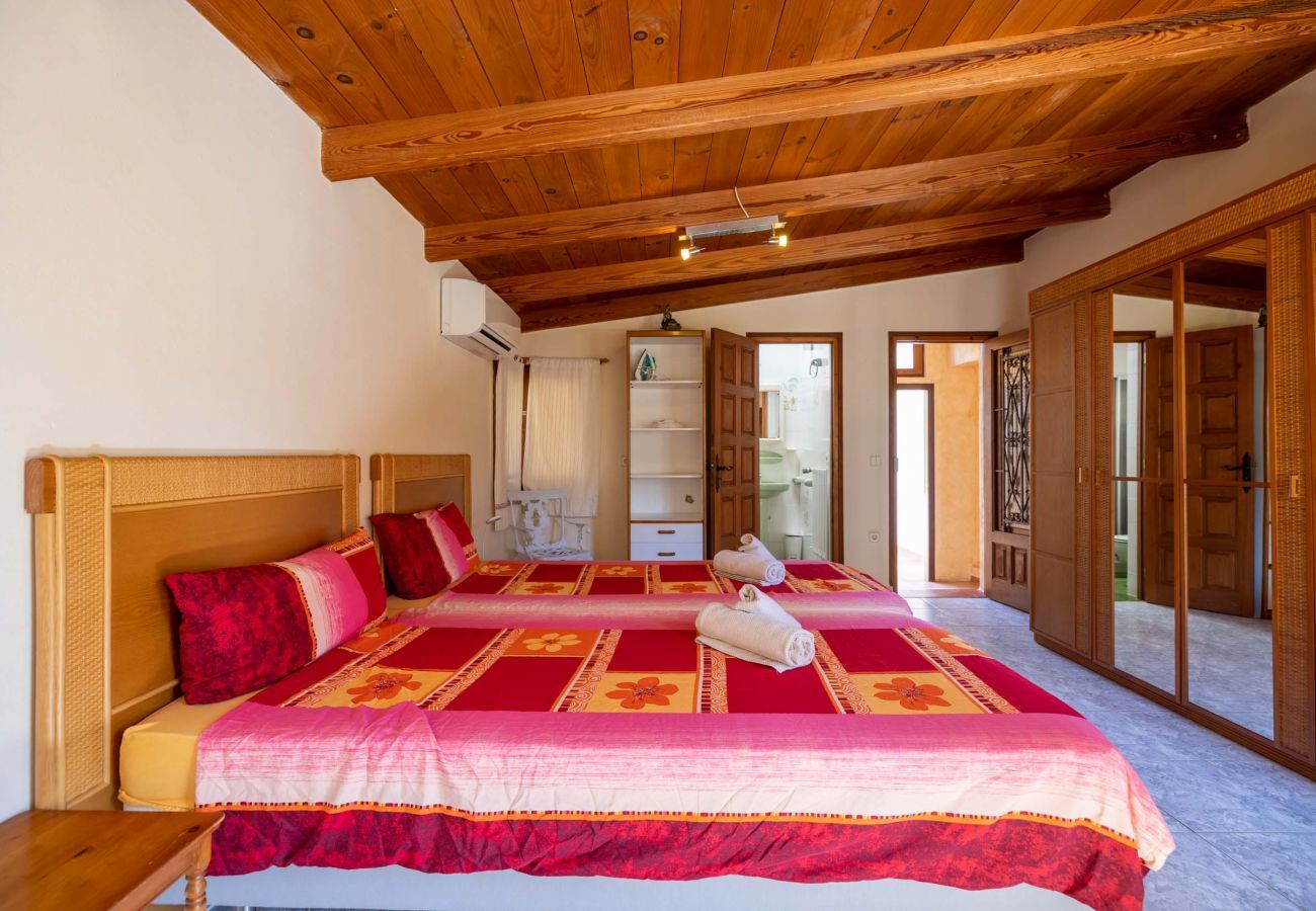 Villa en Santa Eulalia del Río - CHALET 8