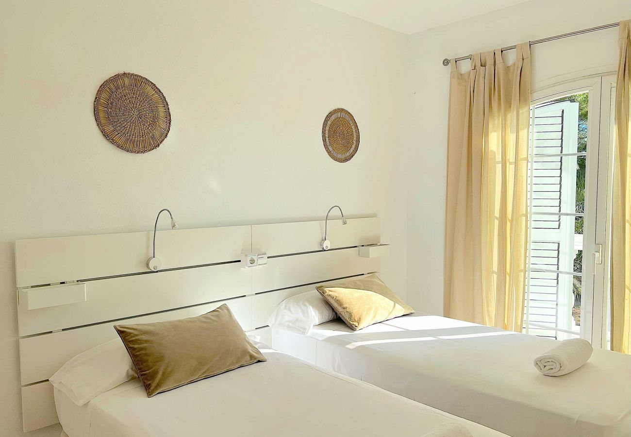 Villa en Sant Jordi de Ses Salines - VILLA OASIS