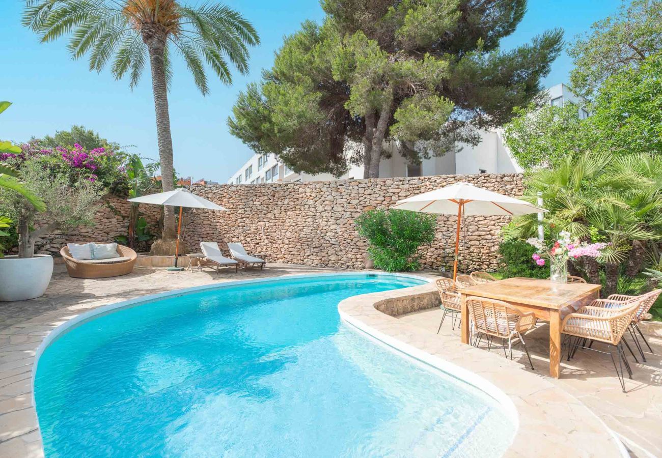 Villa en Nuestra Sra de Jesus - CASA PETIT