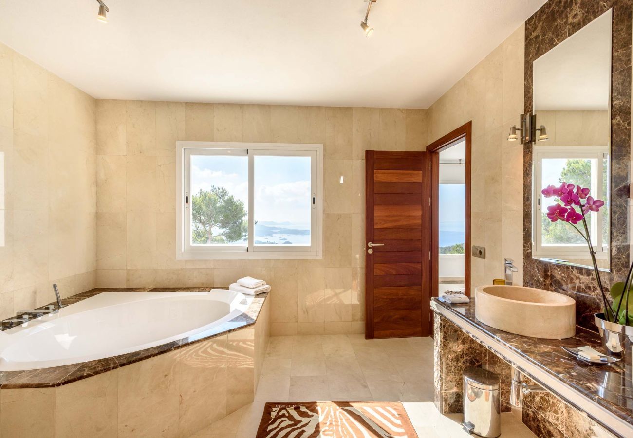Villa à Es Cubells - VILLA ROSEMARY