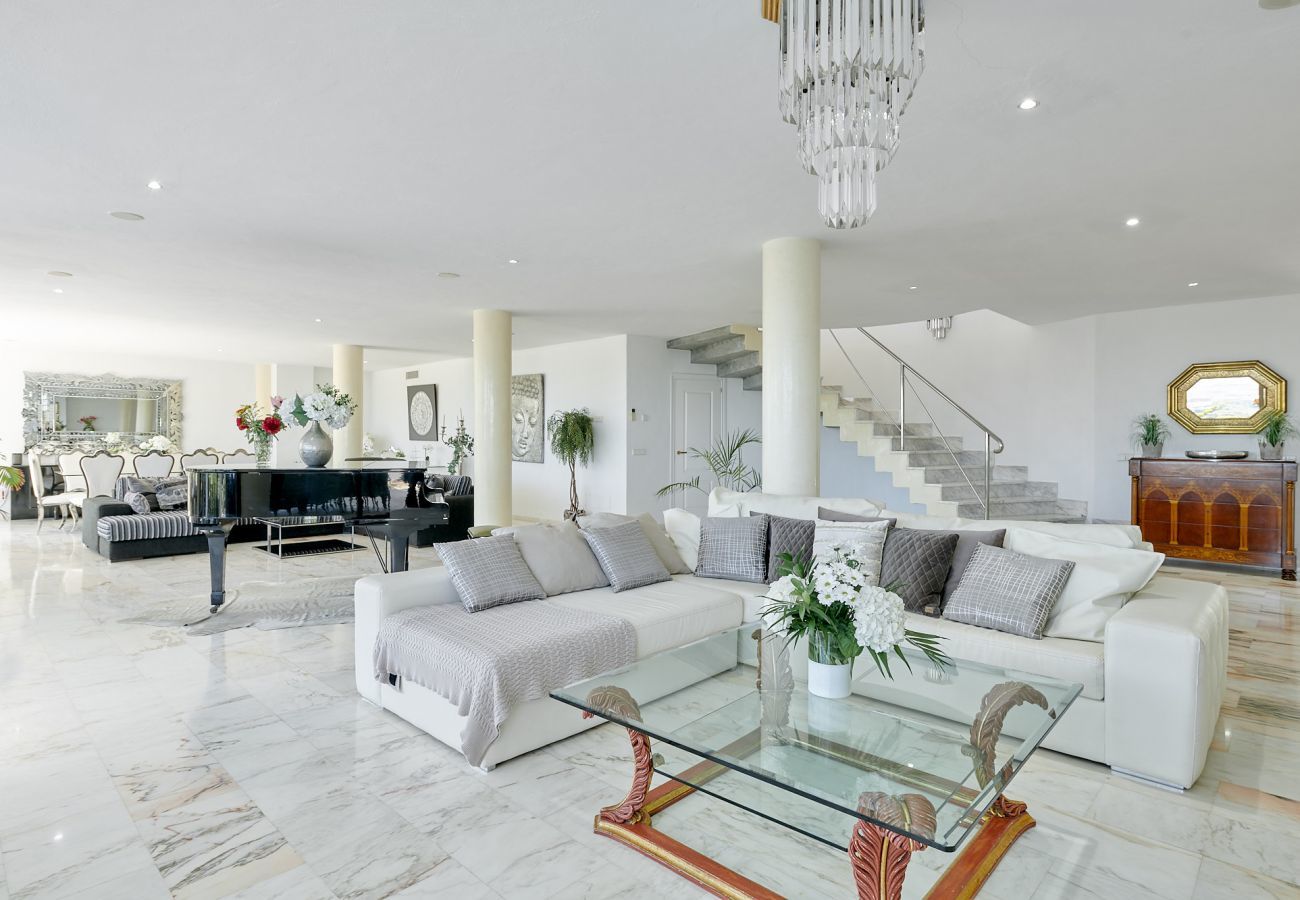 Villa à Santa Eulalia des Riu - VILLA BLANCA