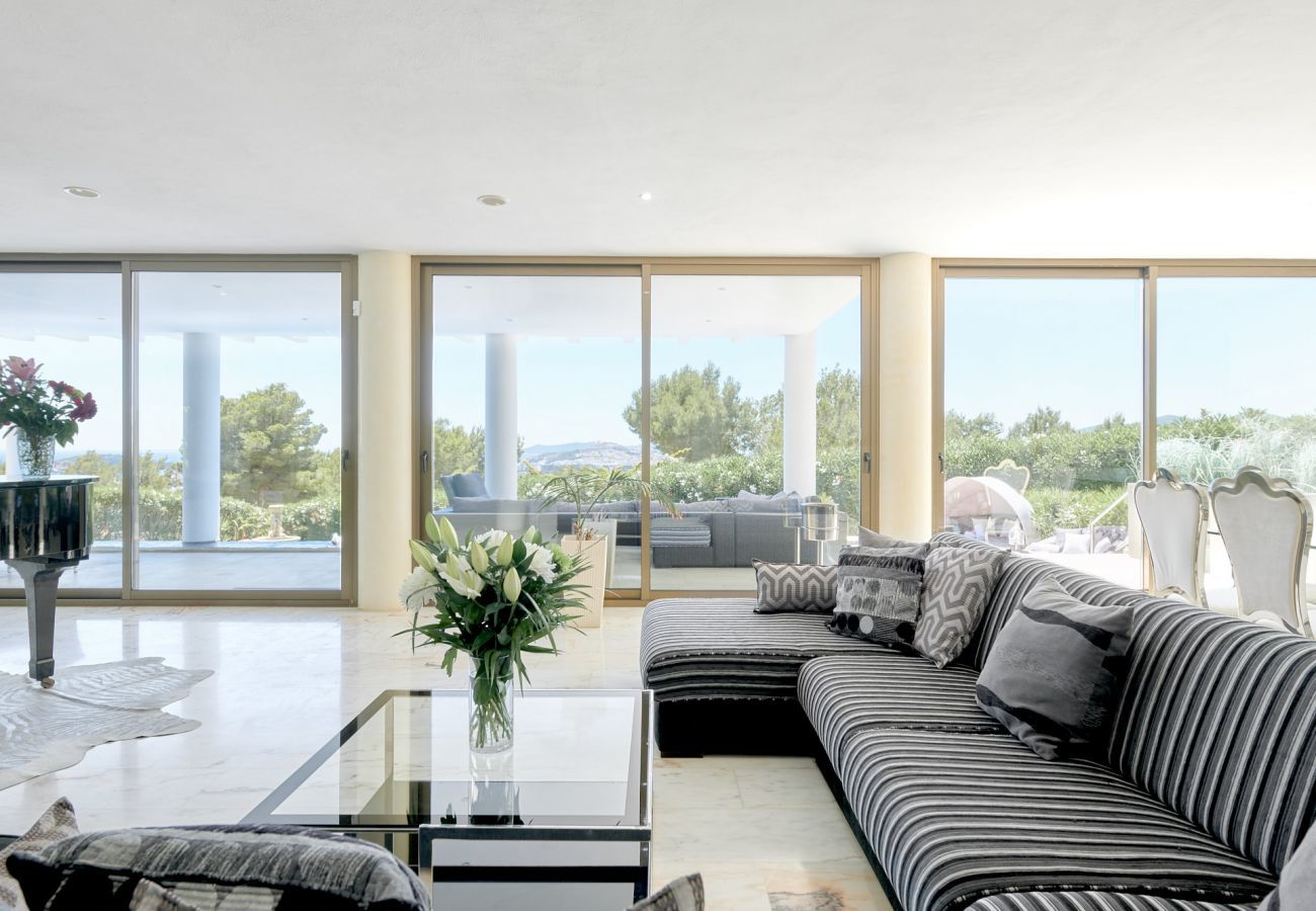 Villa à Santa Eulalia des Riu - VILLA BLANCA