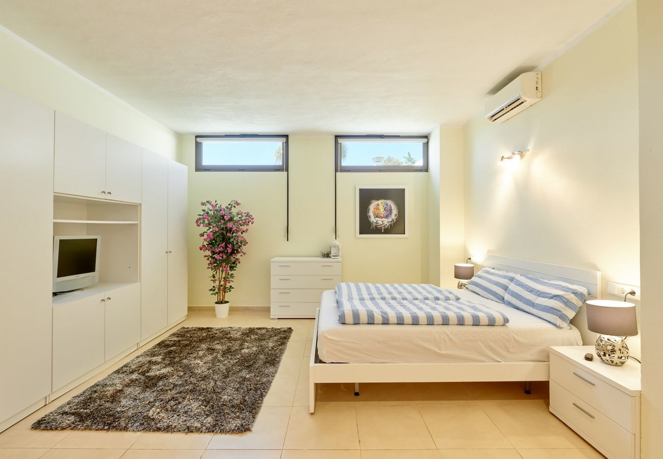 Villa à Santa Eulalia des Riu - VILLA NIVEUS