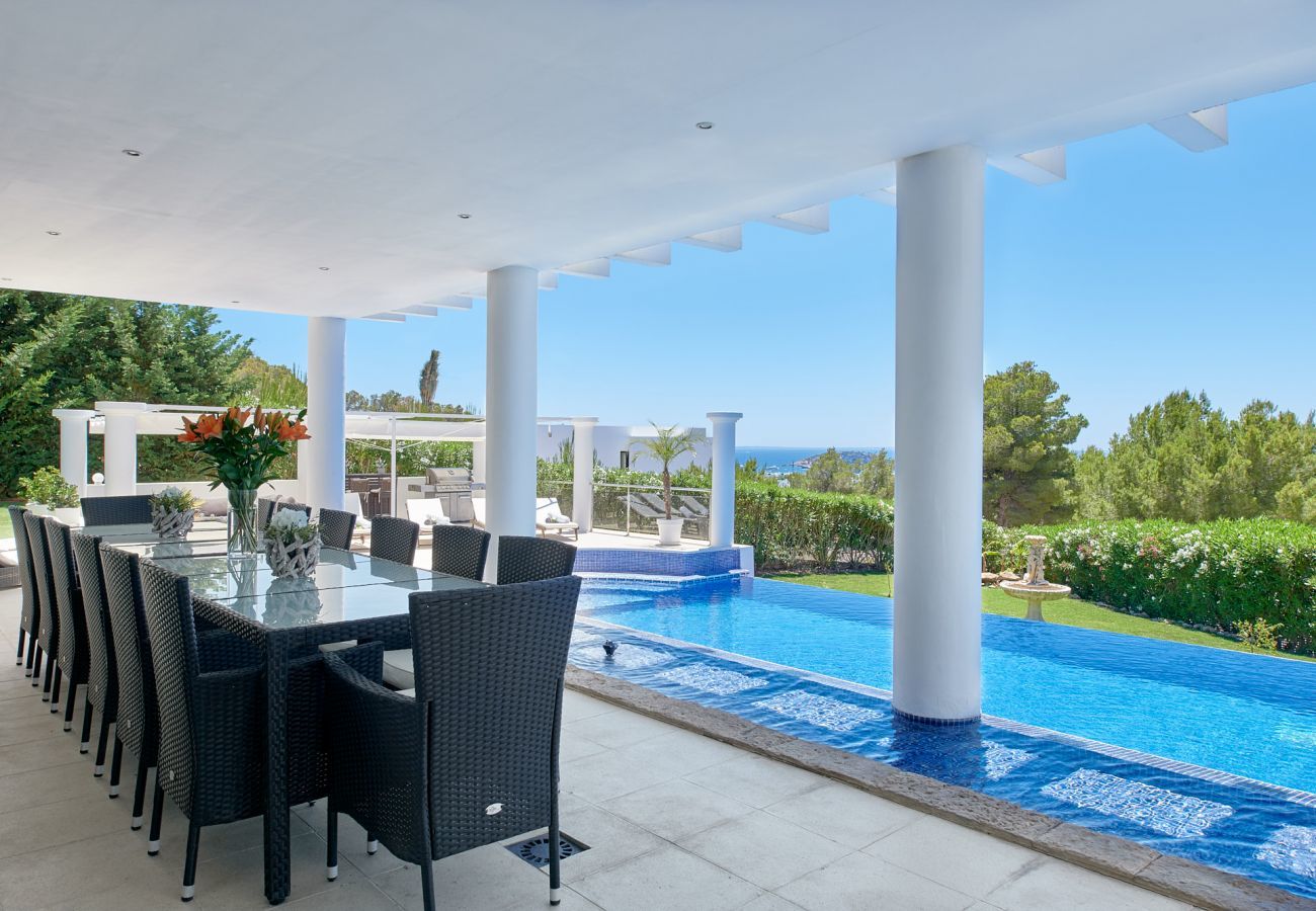 Villa à Santa Eulalia des Riu - VILLA BLANCA