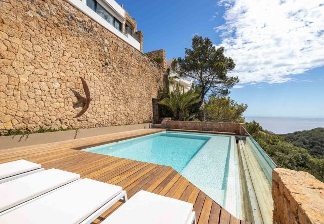 Chalet in Santa Eulalia des Riu - VILLA LISA