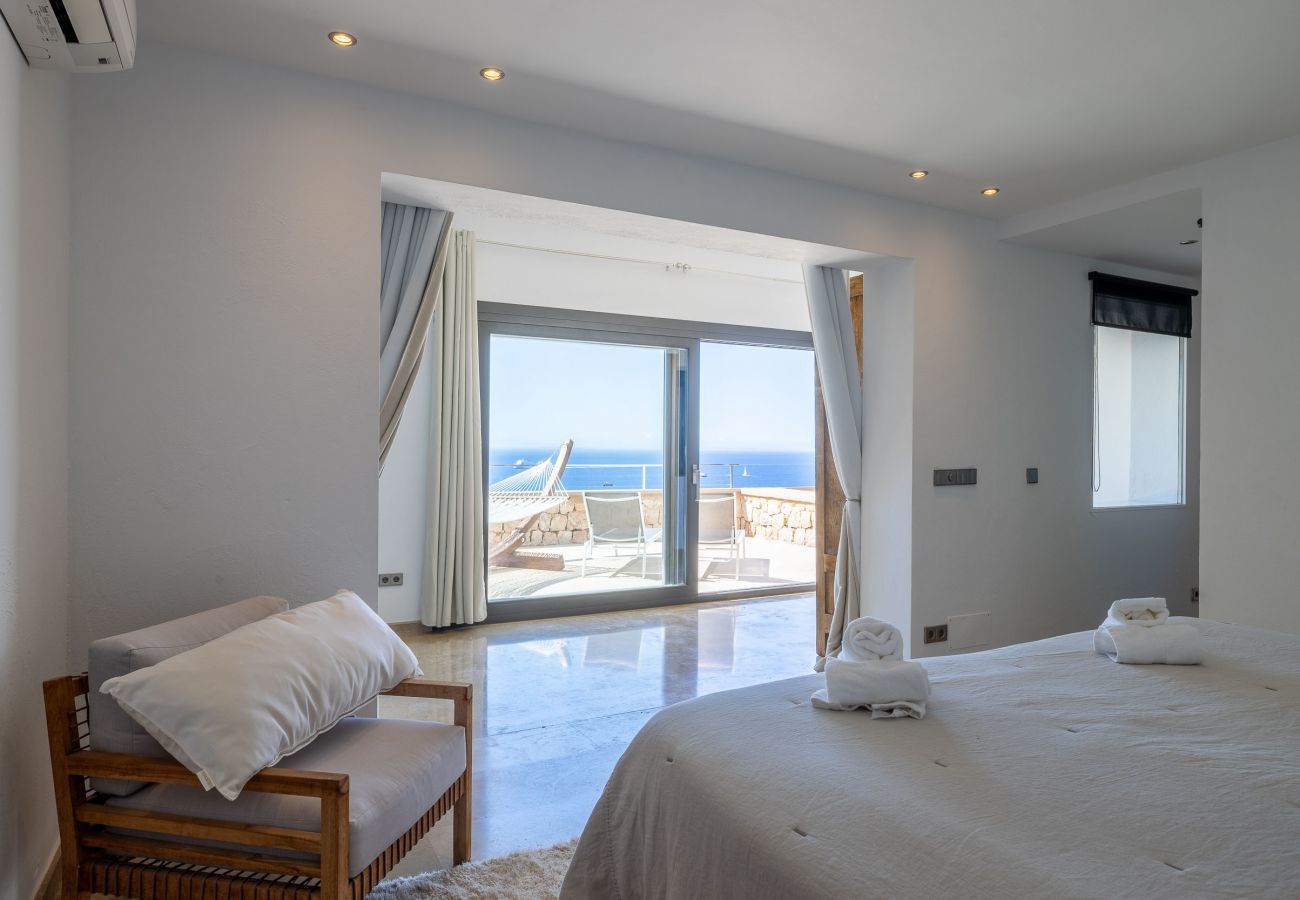 Chalet in Santa Eulalia des Riu - VILLA LISA