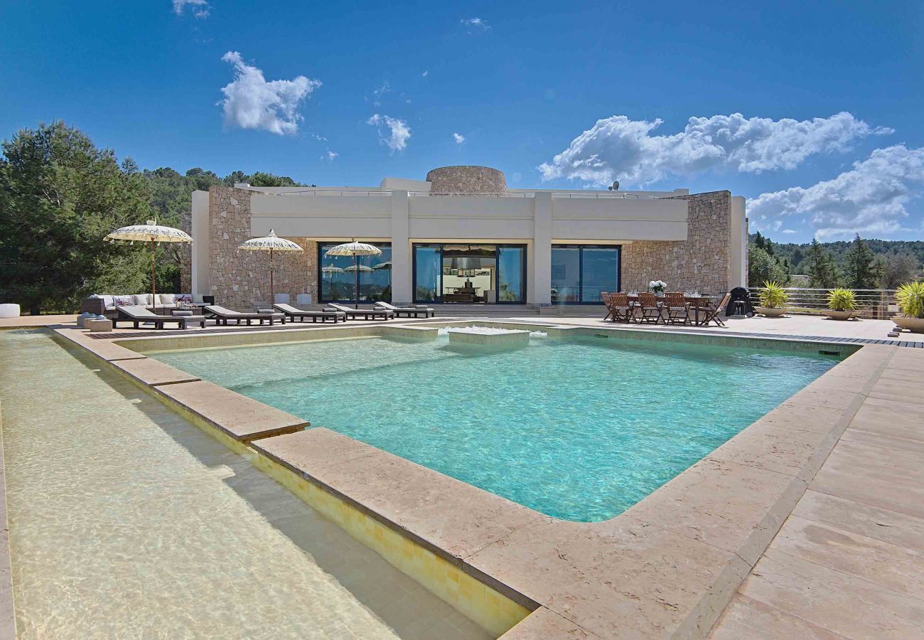 Exterior with swimming pool of the villa Klark in Ibiza