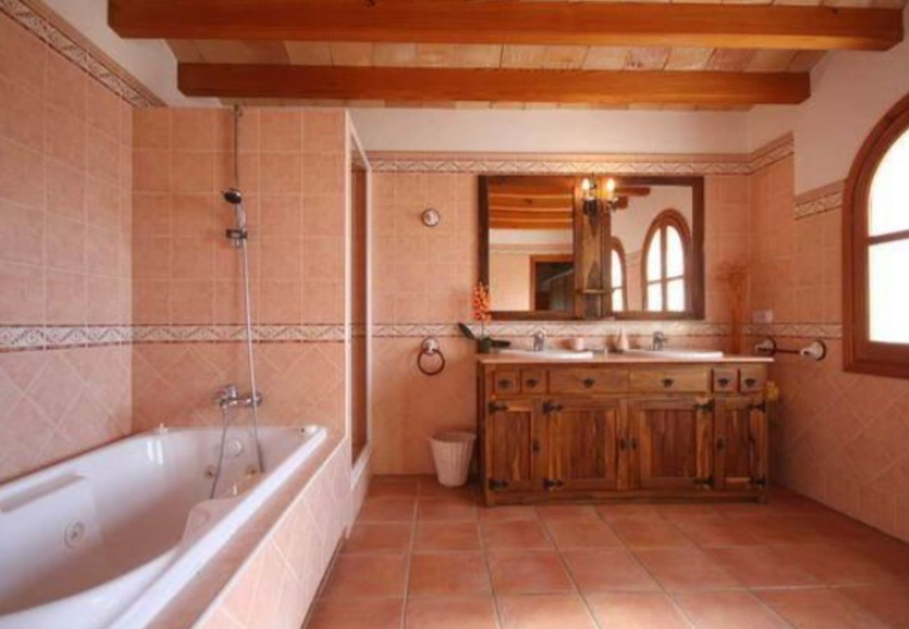 Cottage in San Carlos/ Sant Carles de Peralta - CASA LAS DALIAS