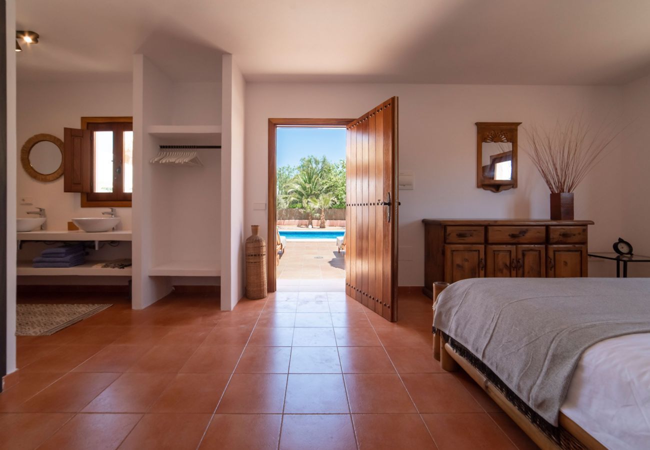 Villa in Sant Jordi de Ses Salines - VILLA LY