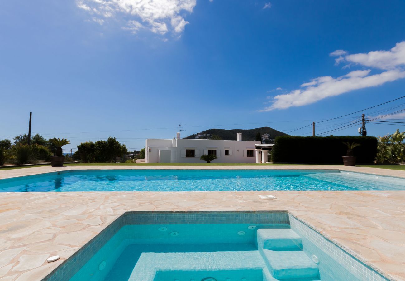 House in Santa Eulalia des Riu - CASA BLAI