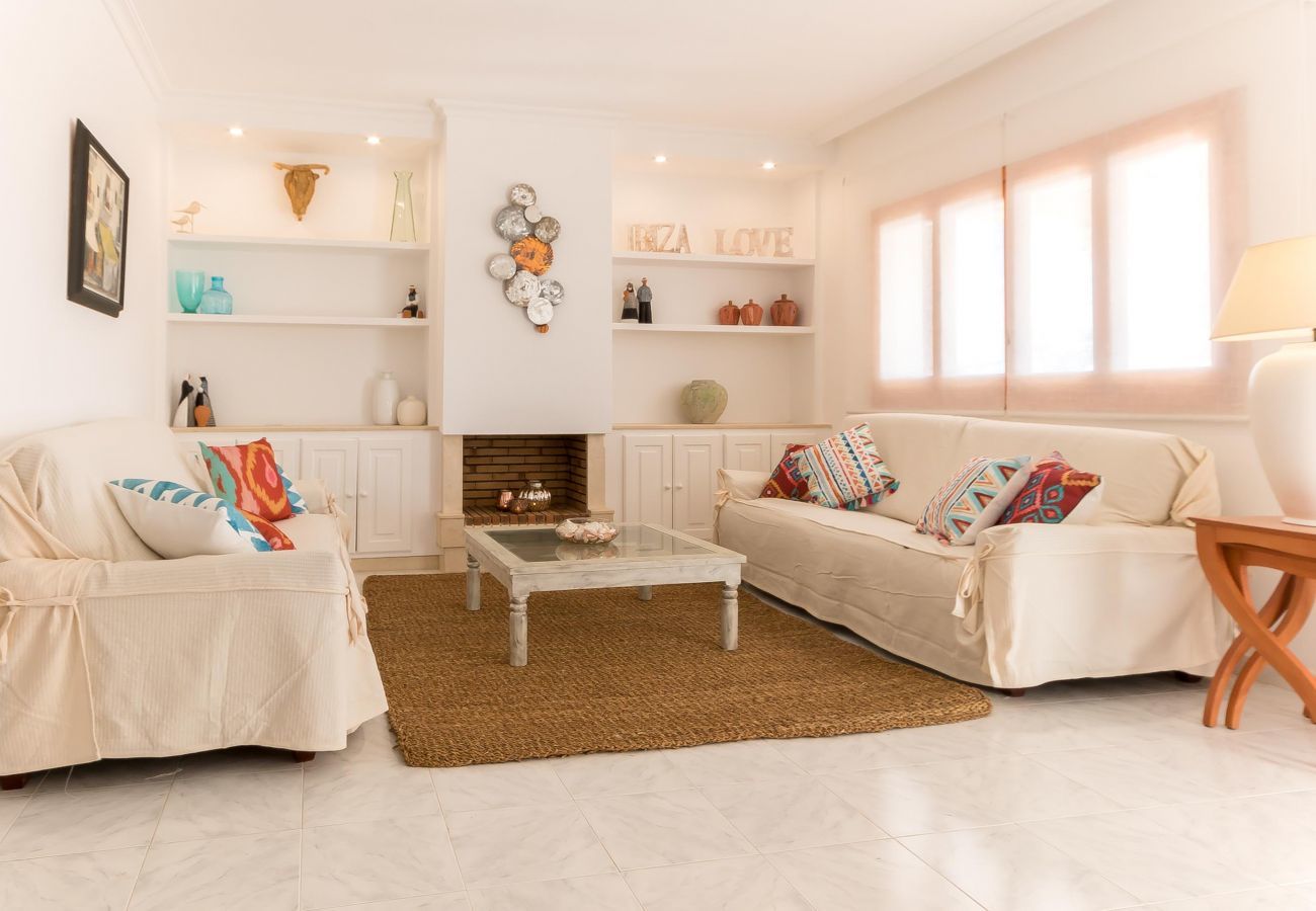 House in Santa Eulalia des Riu - CASA BLAI