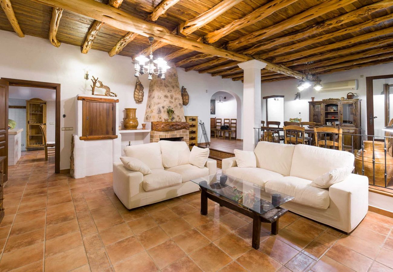 Villa in San Rafael de Sa Creu/ Sant Rafael de Sa Creu - VILLA BELLA