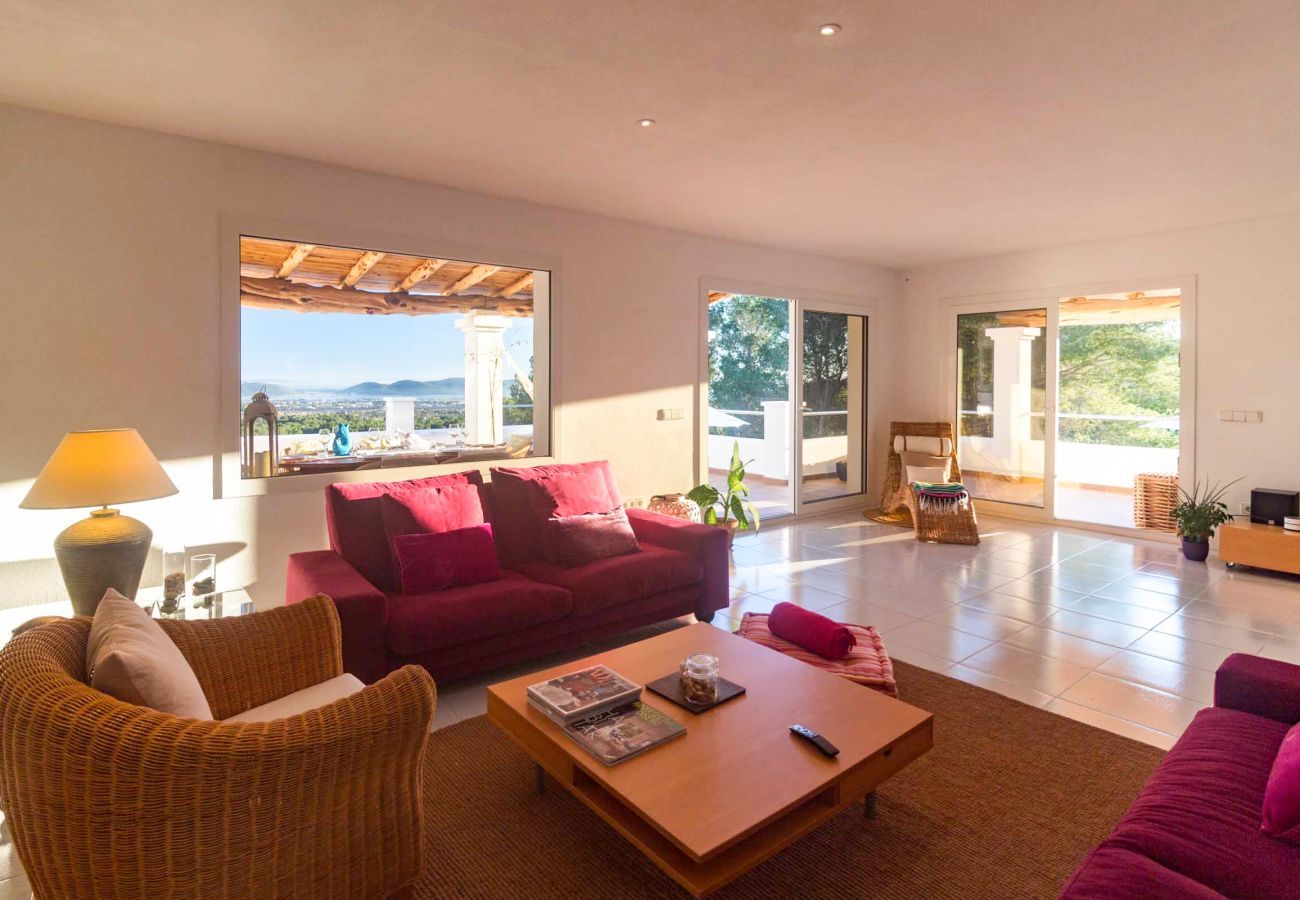 Spacious living room in Villa Casiopea