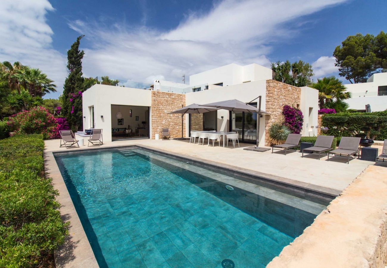 Villa in Santa Eulalia des Riu - VILLA ALGARROBOS