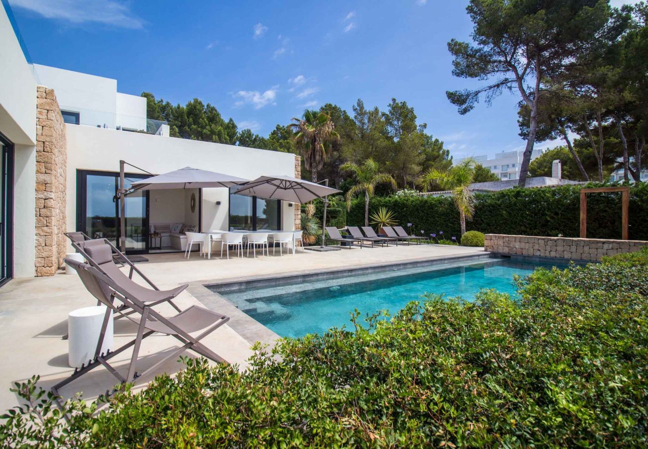 Villa in Santa Eulalia des Riu - VILLA ALGARROBOS