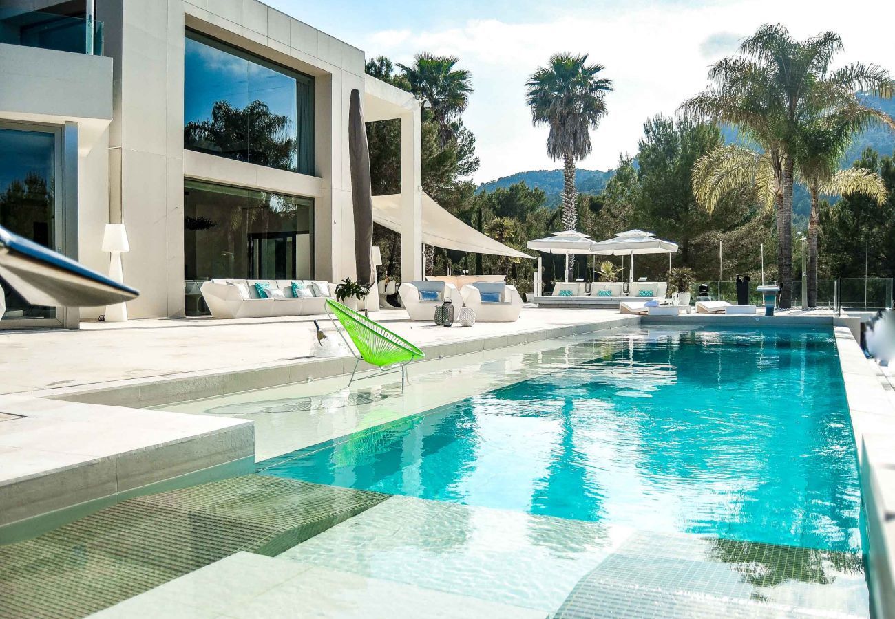 Spectacular exterior of Villa Sa Claror with its modern design and natural surroundings.