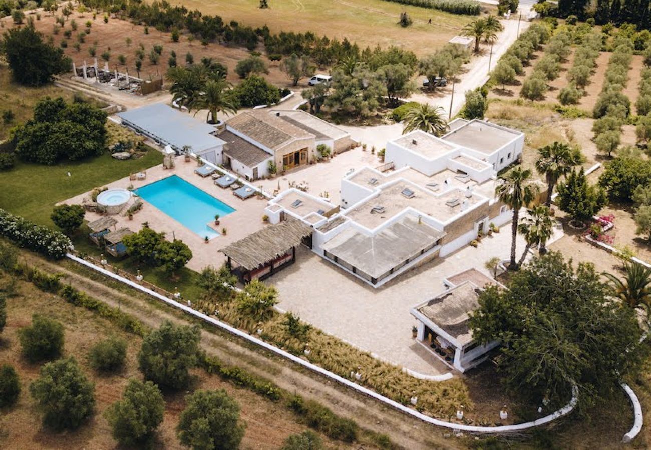 Villa in Santa Gertrudis - VILLAS LAS HADAS