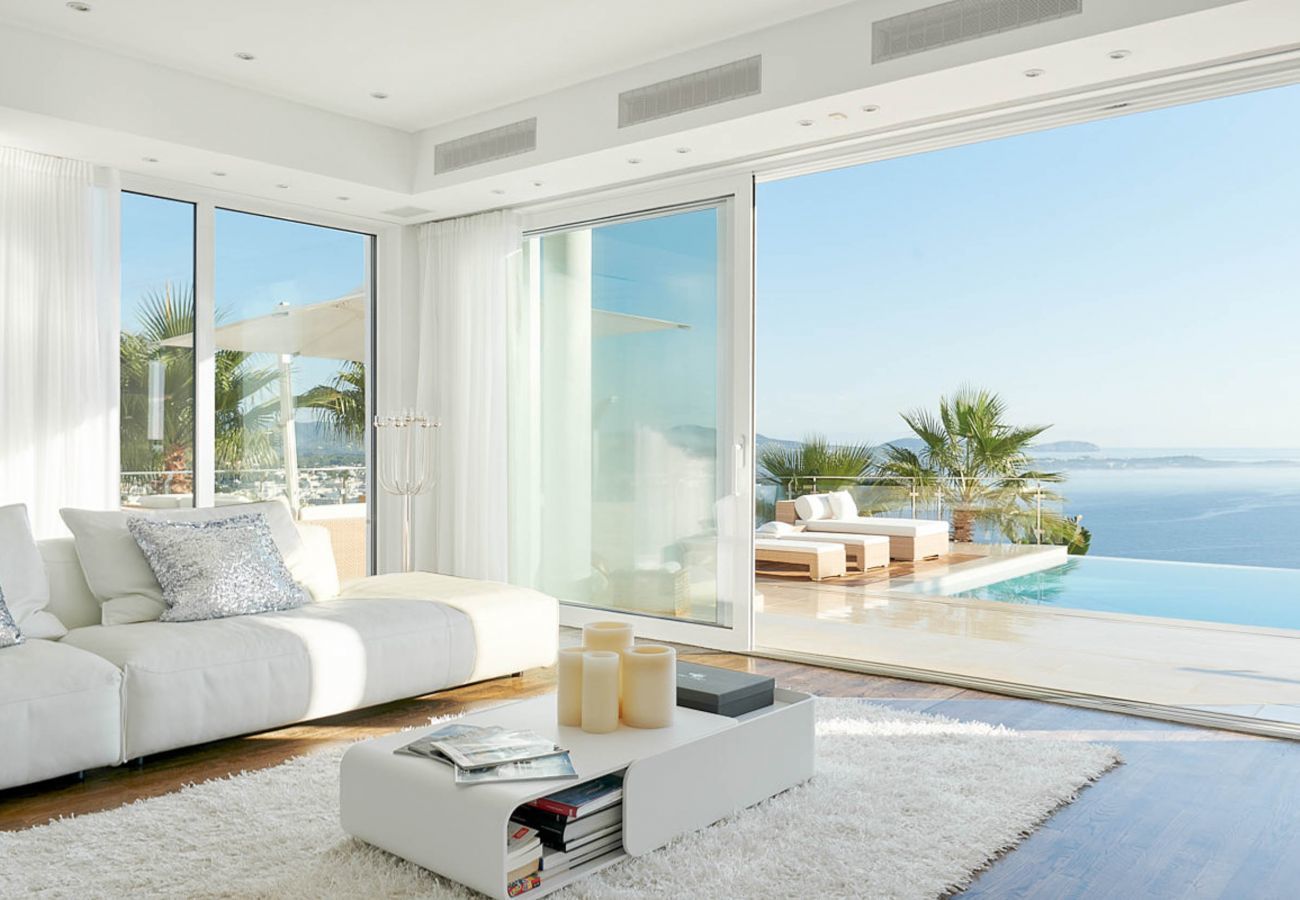 Villa in Santa Eulalia des Riu - VILLA MIAMI