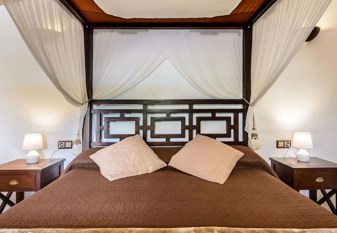Country house in Santa Eulalia des Riu - CAN COSMI