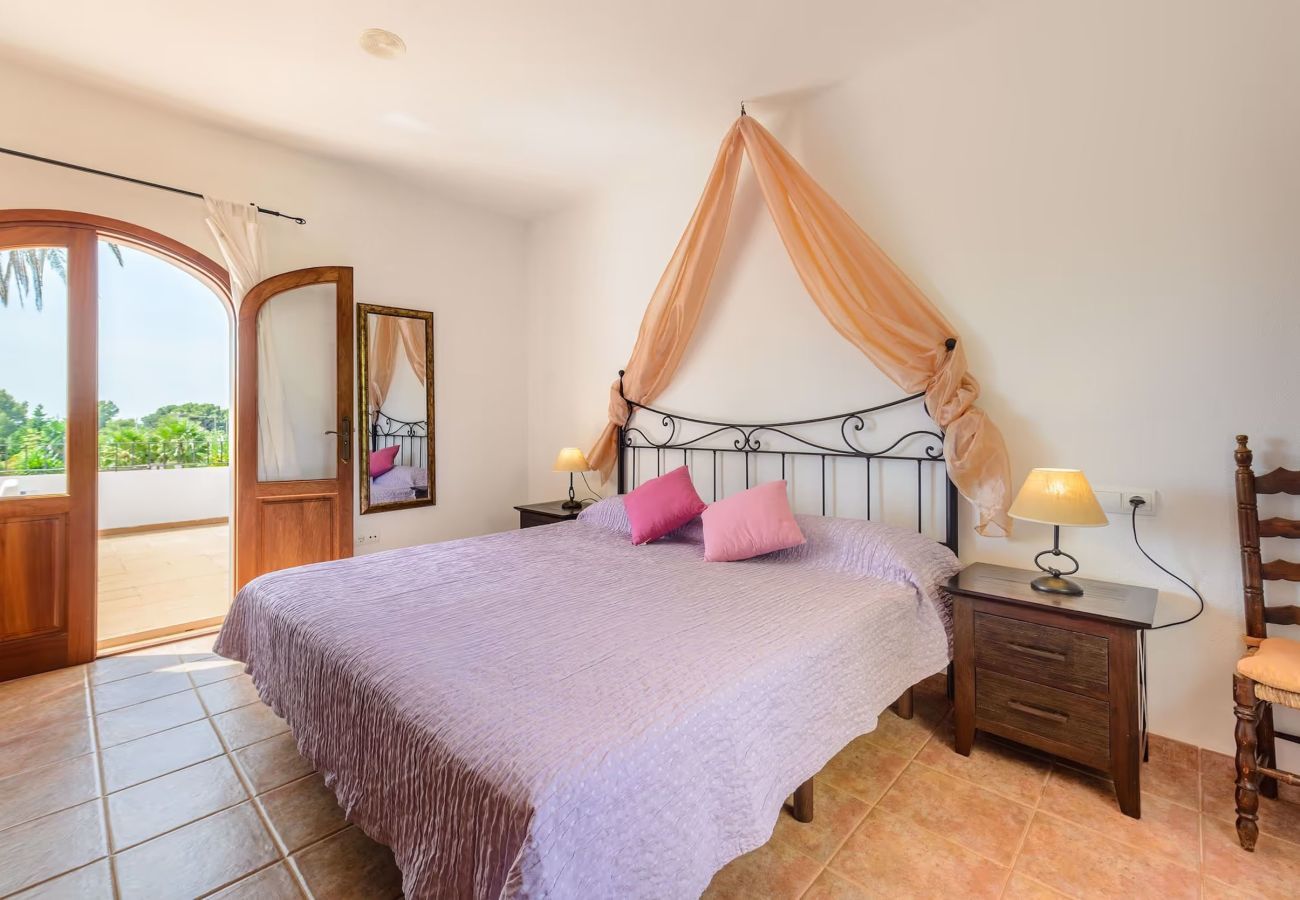 Country house in Santa Eulalia des Riu - CAN COSMI