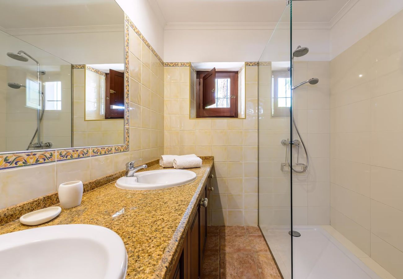 Country house in Santa Eulalia des Riu - CAN COSMI
