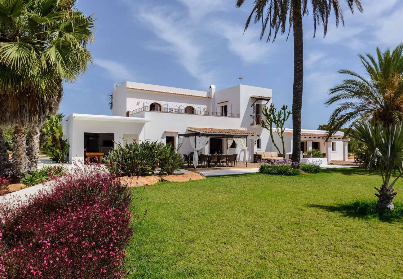 Country house in Santa Eulalia des Riu - CAN COSMI