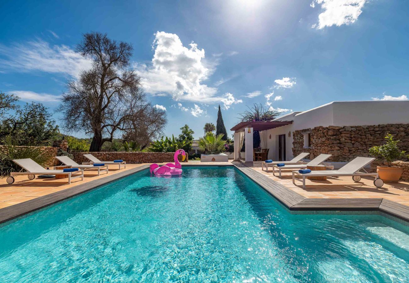 Cottage in San Carlos/ Sant Carles de Peralta - CAN WHITE